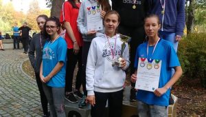 I i III miejsce w sztafetowych biegach przełajowych. Nasi górą !!!!