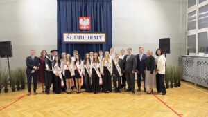 ŚLUBOWANIE I PASOWNIE NA UCZNIA ZESPOŁU SZKÓŁ TECHNICZNO – ZAWODOWYCH